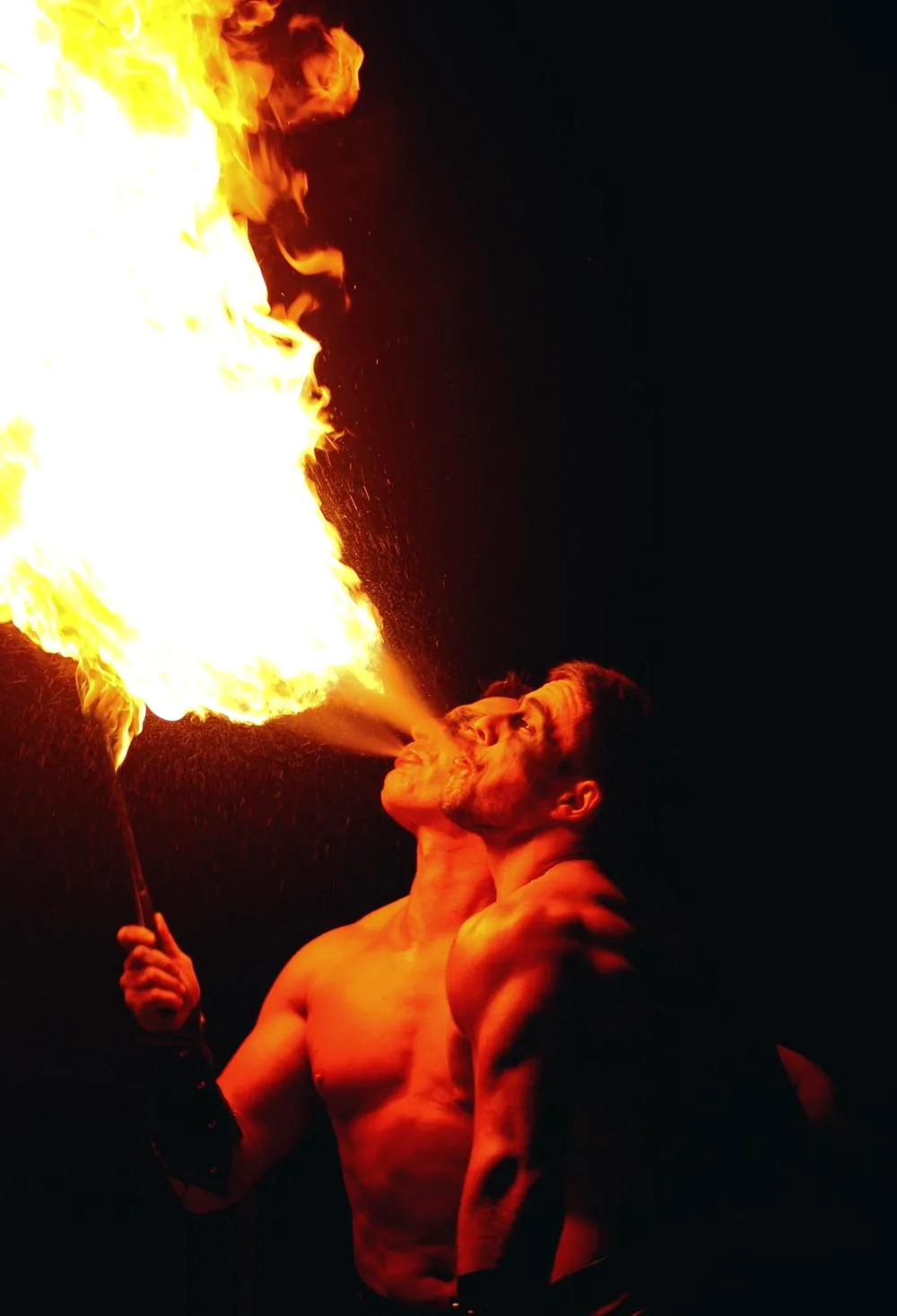 Duo de cracheurs de feu CALL Prod